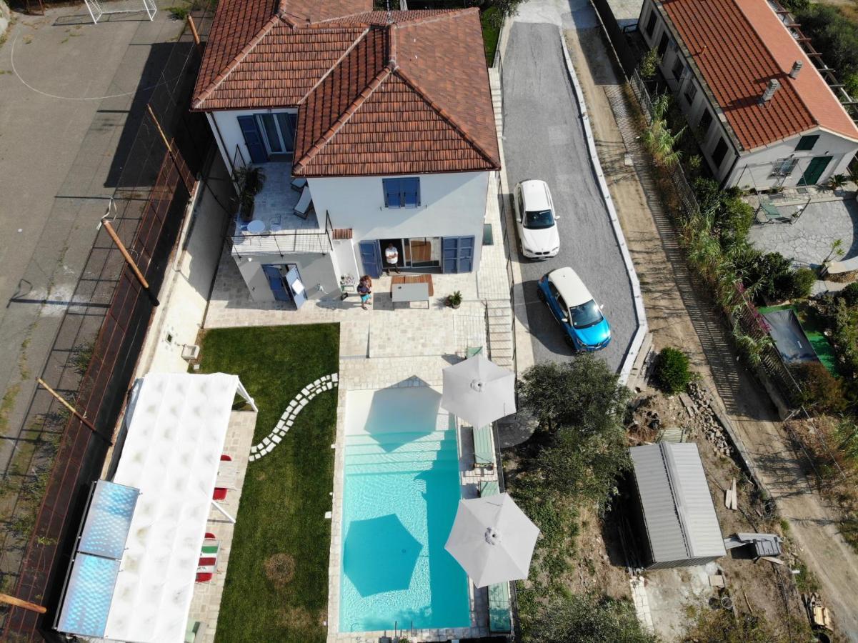 Il Sole Di Poggi Bed and Breakfast Imperia Exteriör bild